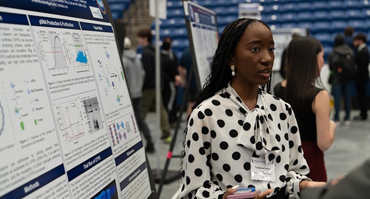 CEPS student presents at URC