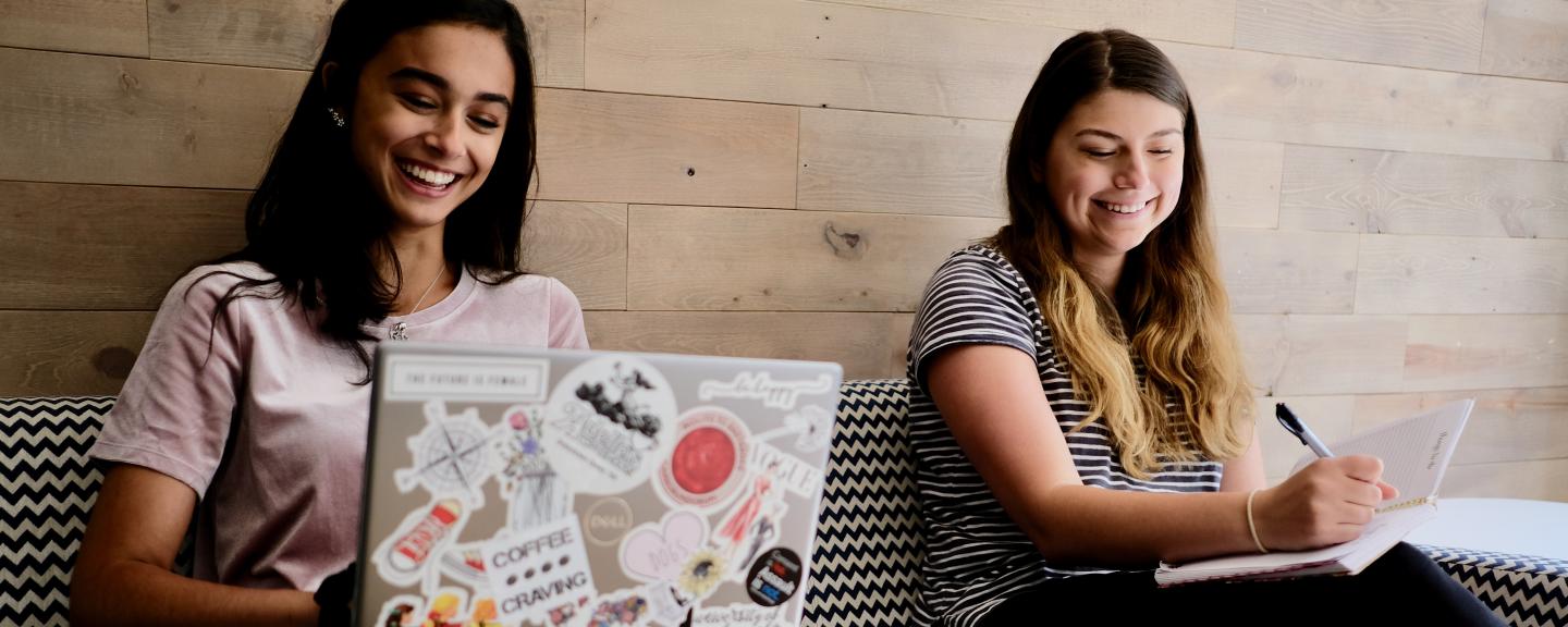 Alice Butcher, English ‘21 and Hannah Donahue, Business Administration ‘22