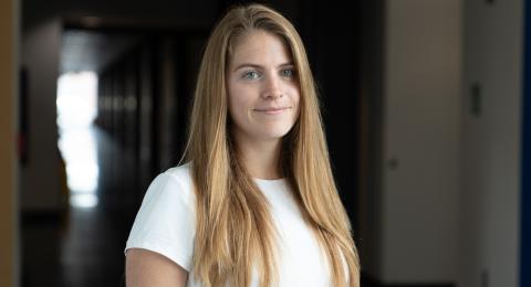 Headshot of Chelsea Kimball 