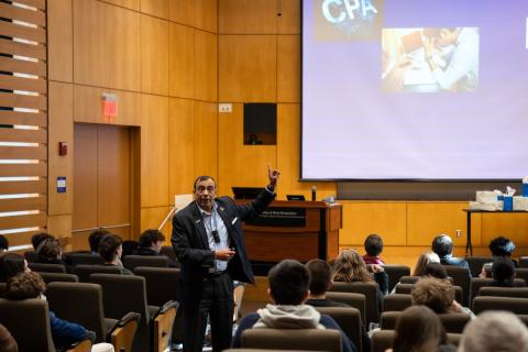 Anoop Mehta gives the keynote address at the “Is Accounting Right for Me?” event at Paul College.