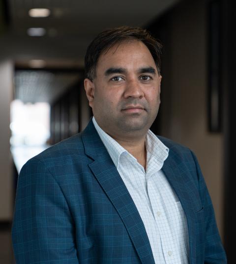 UNH professor Harish Vashisth headshot