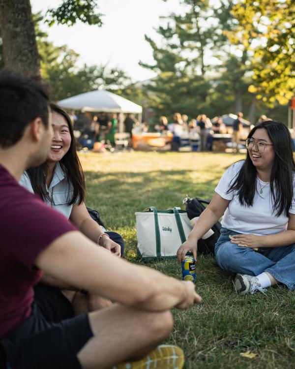 UNH students at UDay picnic