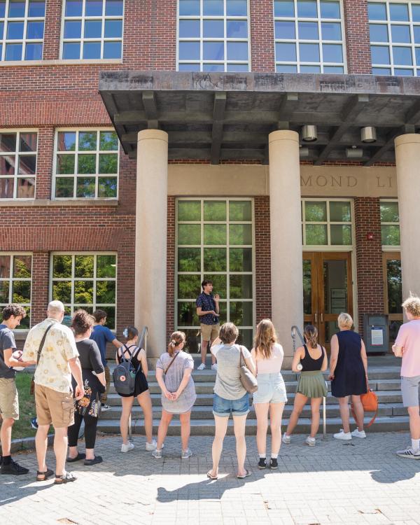 UNH admissions tour